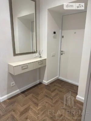 For sale 2-room apartment 84 sq. m on Dniprovska embankment 18A • ID 345