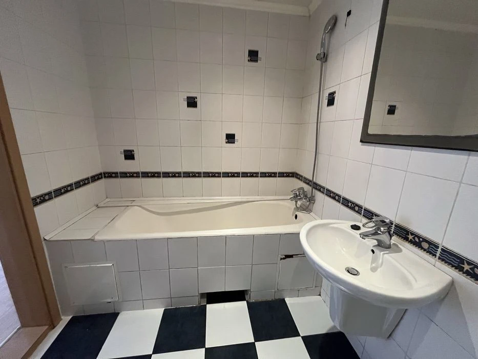 For sale 3-room apartment in Yanovsky/Solomyansky/Lobanovsky/