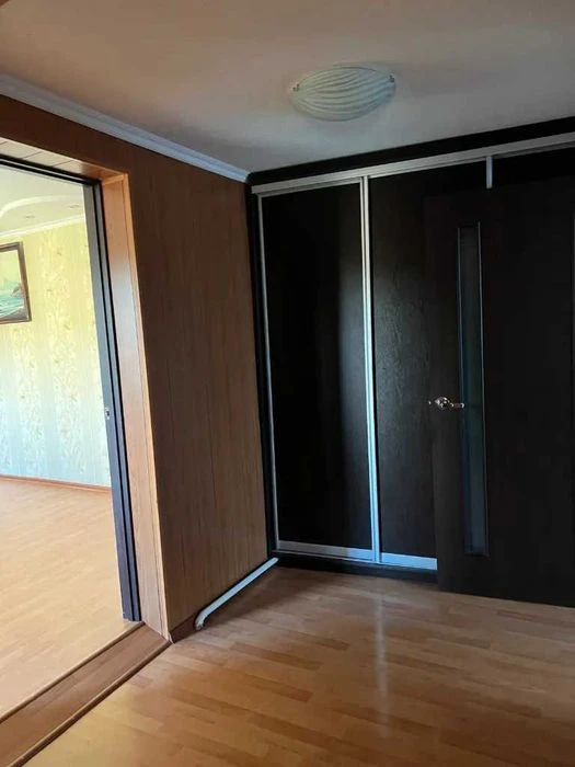 Продам 3к будинок вул. Роздільна, Лівий берег
