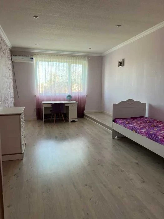 Продам 3к будинок вул. Роздільна, Лівий берег