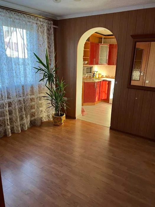 Продам 3к будинок вул. Роздільна, Лівий берег