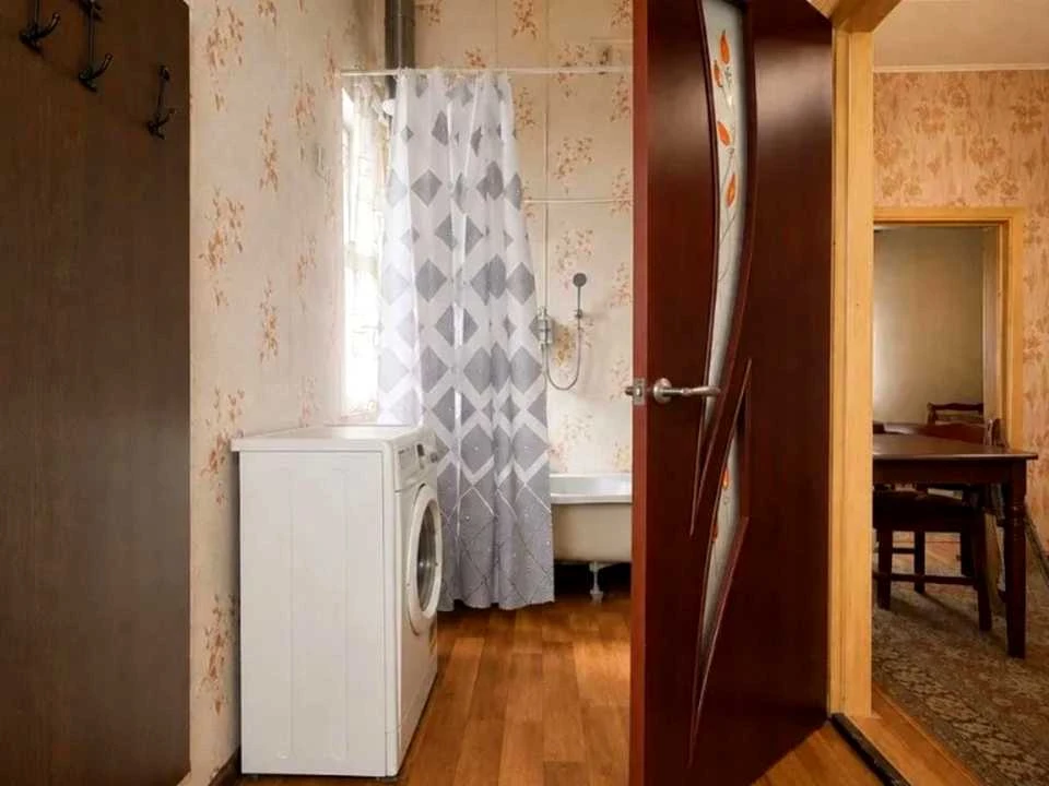 Будинок. Дніпро, Берегова вул.