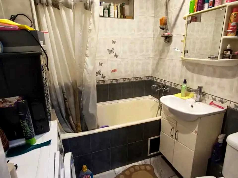 Будинок. Дніпро, Радісна вул.