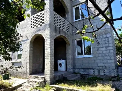Будинок. Дніпро, Металургiв вул.