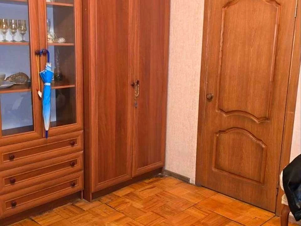 Будинок. Дніпро, Олександра Чернікова вул. (Красночечелівськ