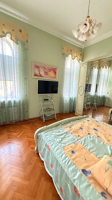 Продам розкішний будинок тополь 3/Дослідне (тополя-3/паніках