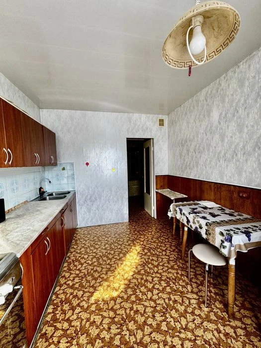 For sale 3-room apartment on Rubana Street