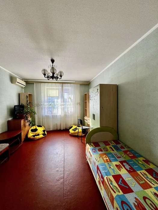 For sale 3-room apartment on Rubana Street