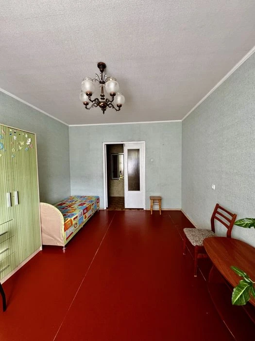 For sale 3-room apartment on Rubana Street