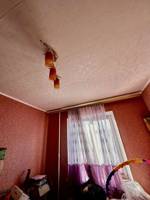 For sale 3-room apartment on Rubana Street