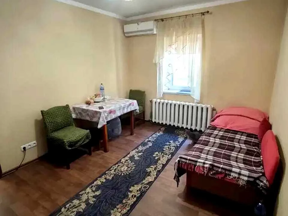 Будинок. Дніпро, Радісна вул.