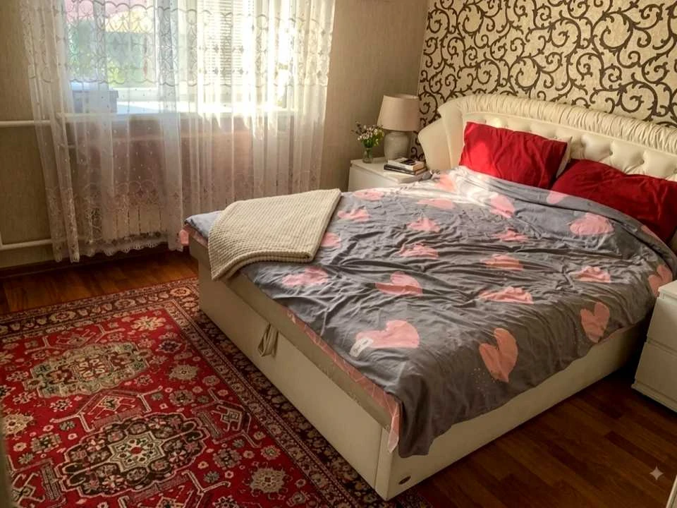 Будинок. Дніпро, Мостова вул.