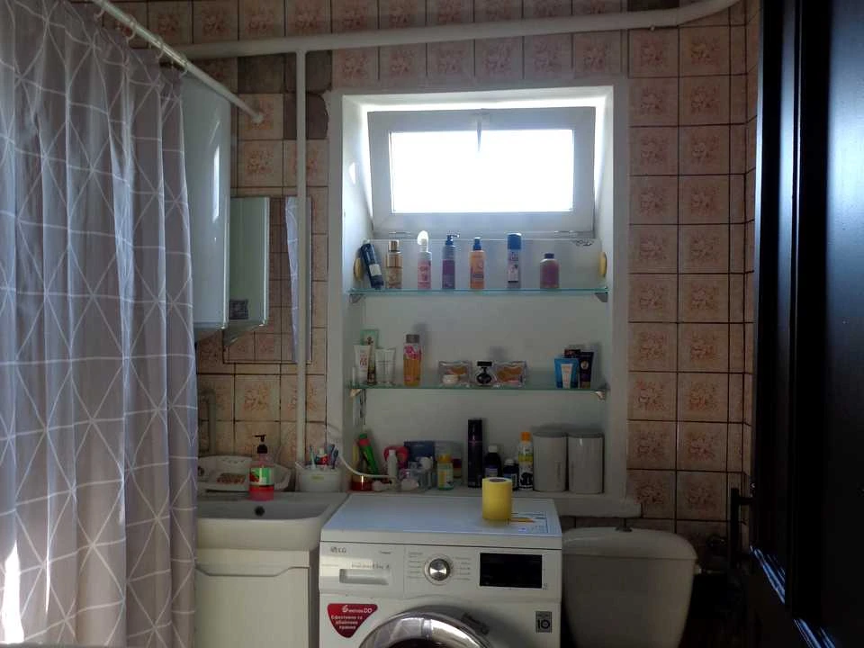 Будинок. Дніпро, Казахстанська вул.
