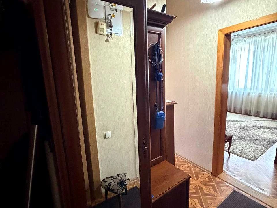 Будинок. Дніпро, Хортицька вул. (Боженка)