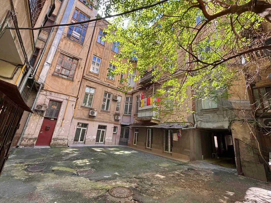 Срочная продажа 1 ком квартиры в Центре. Ремонт.