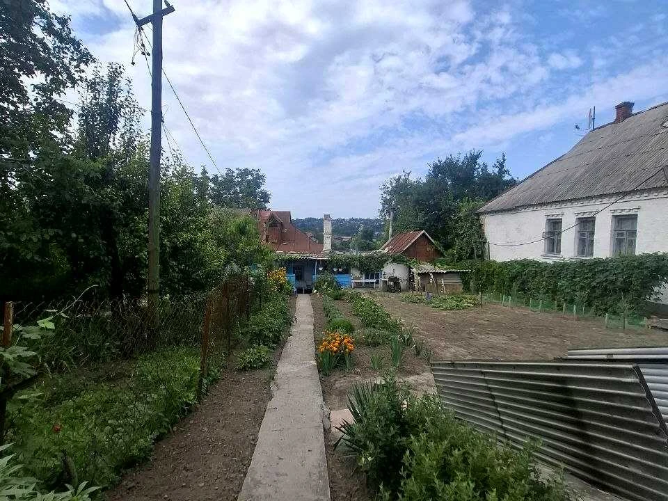 Будинок. Дніпро, Михайла Комарова вул.