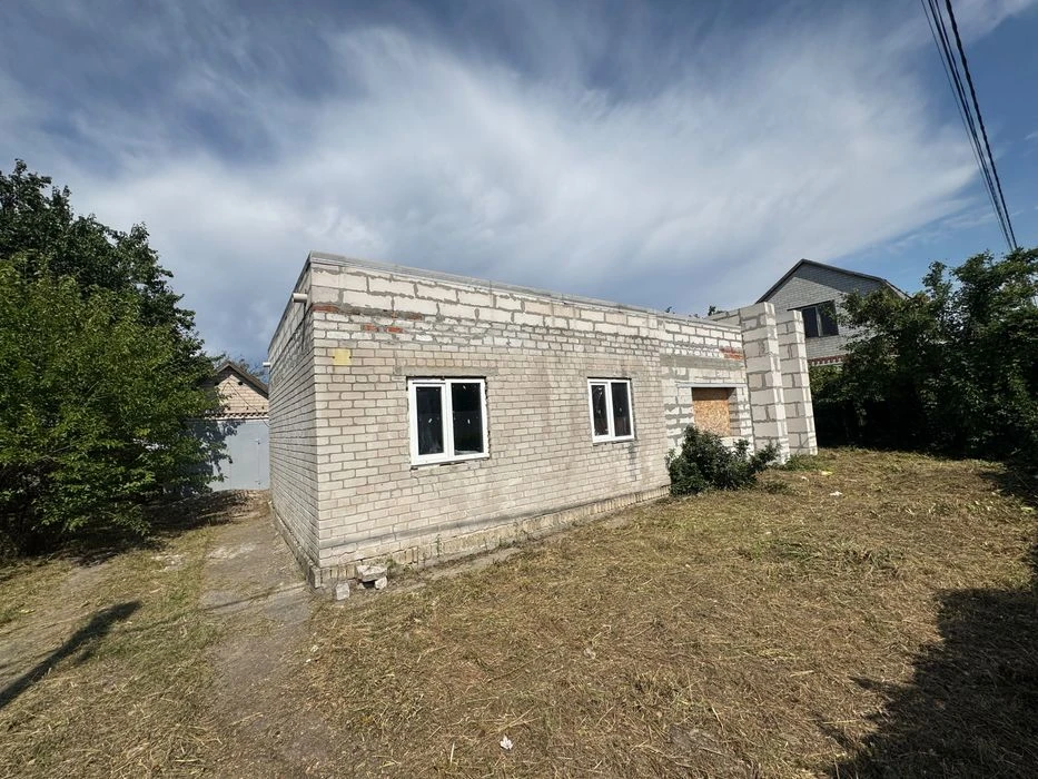Продаж двоповерхового будинку в Єрмолаївці