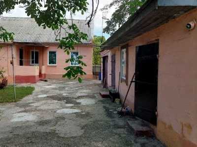 Будинок. Дніпро, Вишнева вул.