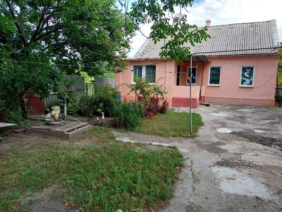Будинок. Дніпро, Вишнева вул.