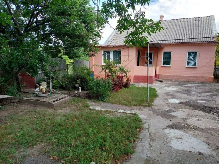 Будинок. Дніпро, Вишнева вул.