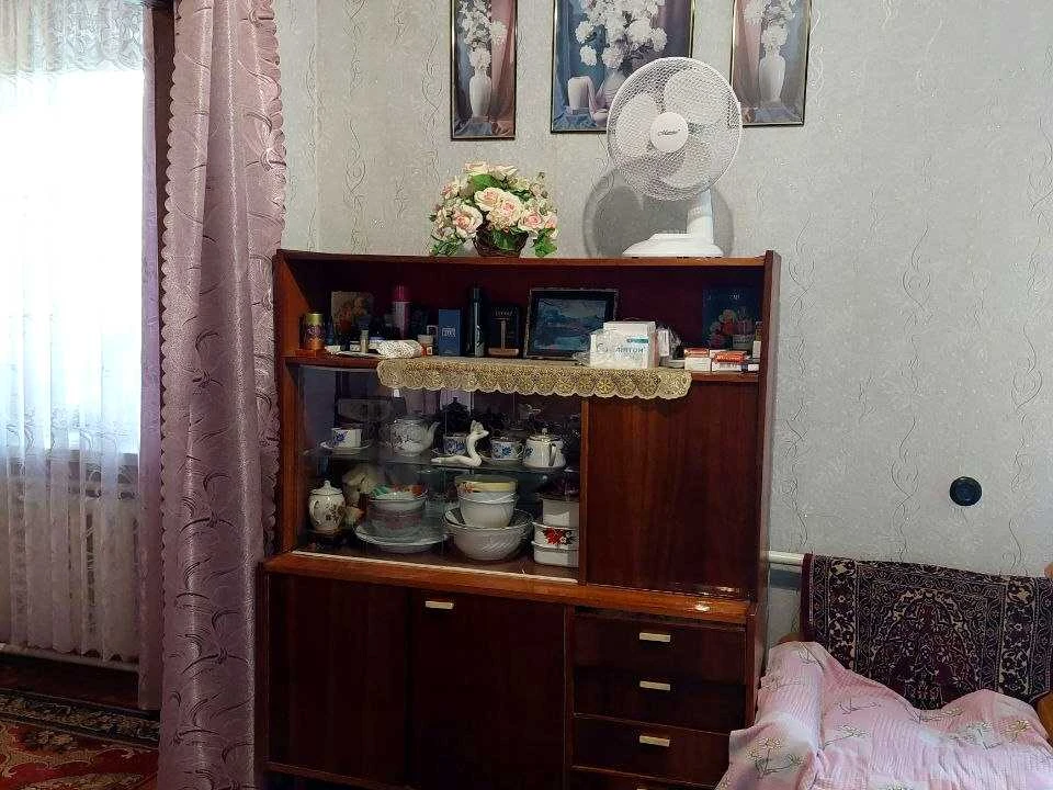 Будинок. Дніпро, Вишнева вул.