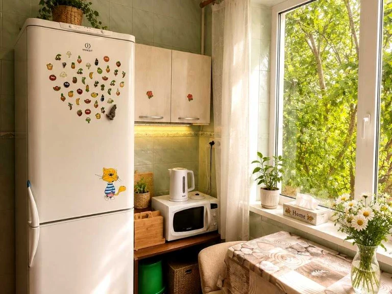 Apartment. Kharkiv, Peremohy Avenue.