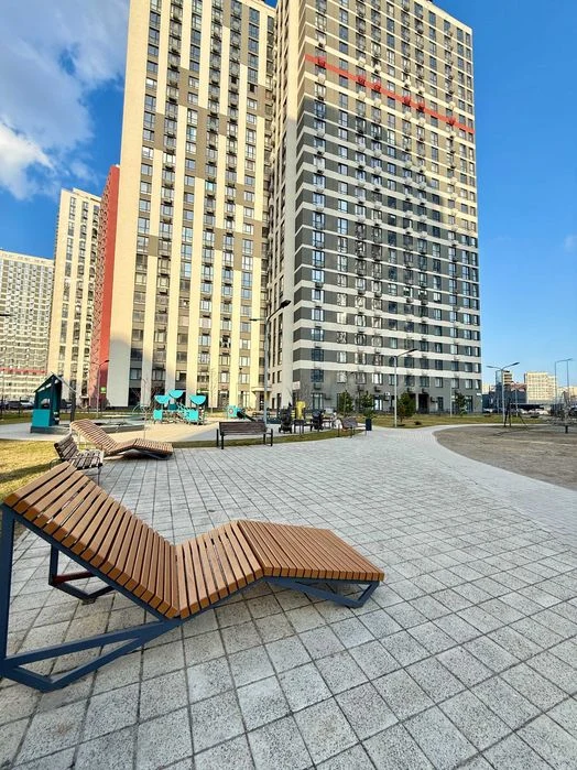 Spacious two-room apartment for sale in the Varshavsky residential complex + No.