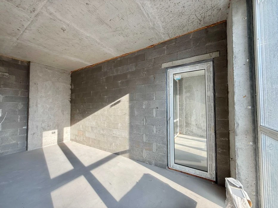 Spacious two-room apartment for sale in the Varshavsky residential complex + No.