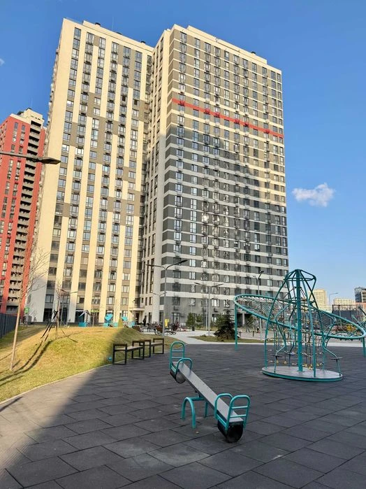 Spacious two-room apartment for sale in the Varshavsky residential complex + No.
