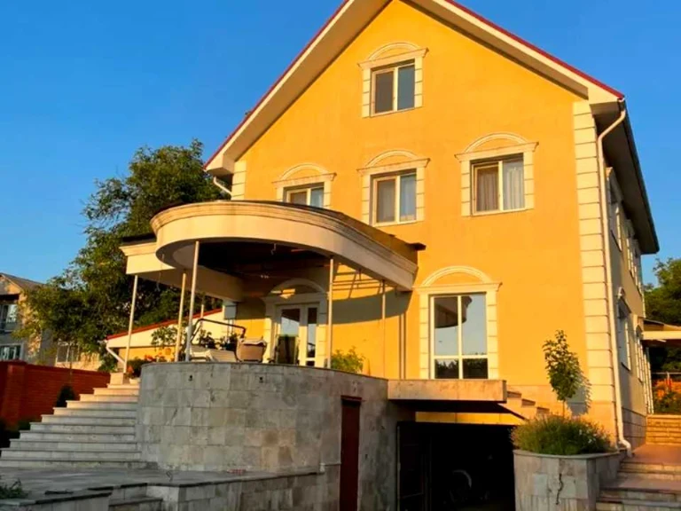Будинок. Дніпро, Татарська вул.