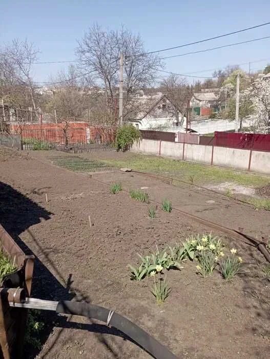 Продам дом на Мирном, 3 комнаты+7сот земли