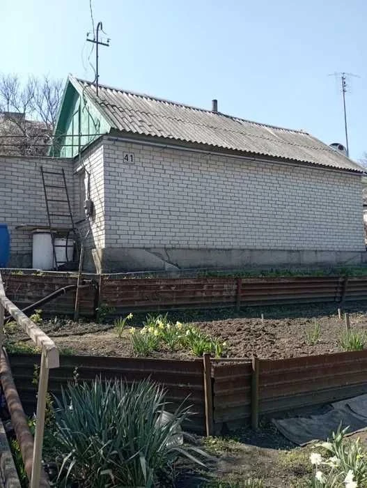 Продам дом на Мирном, 3 комнаты+7сот земли