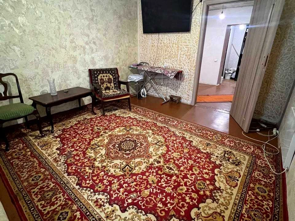 Будинок. Дніпро, Куренівський пров. (Осипенко)