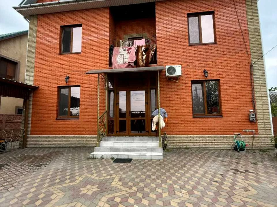 Будинок. Дніпро, Червоної Калини вул. (Ашхабадська)