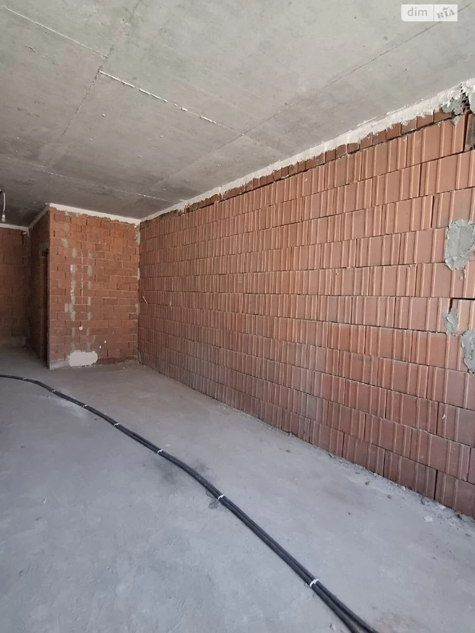 For Sale Apartment Center