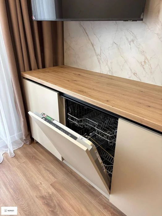 Продам 1к квартиру Акварель 3 Центр