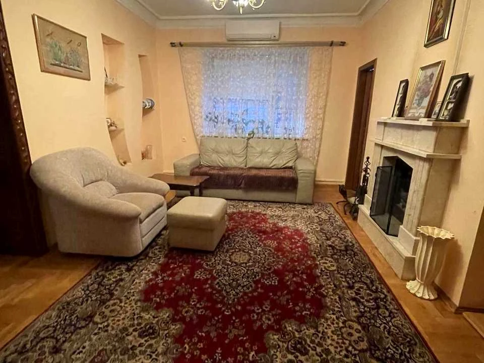 Будинок. Дніпро, Братів Бачинських вул. (Радищева)