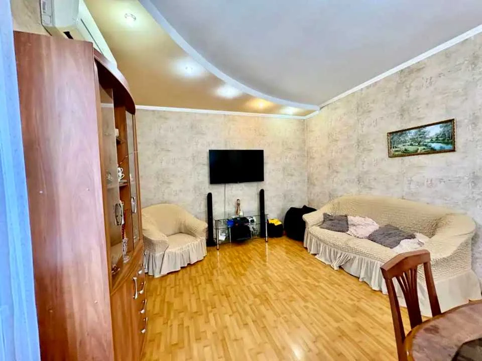 Будинок. Дніпро, Гончарова вул.