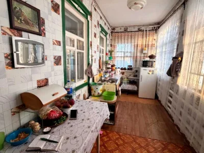 Будинок. Дніпро, Володимира Сосюри