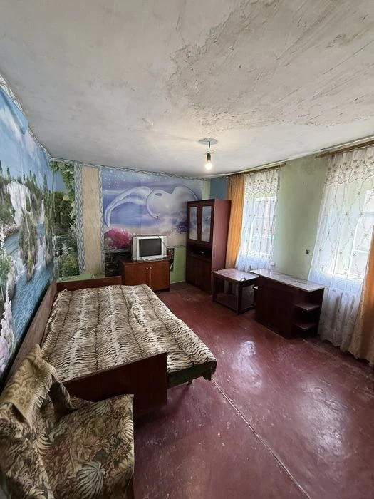 Продається будинок в місті ( район Червоного Каменю)