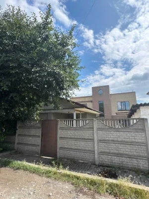 Продам будинок на вул. Федора Панка, буд. 62 (Корея)