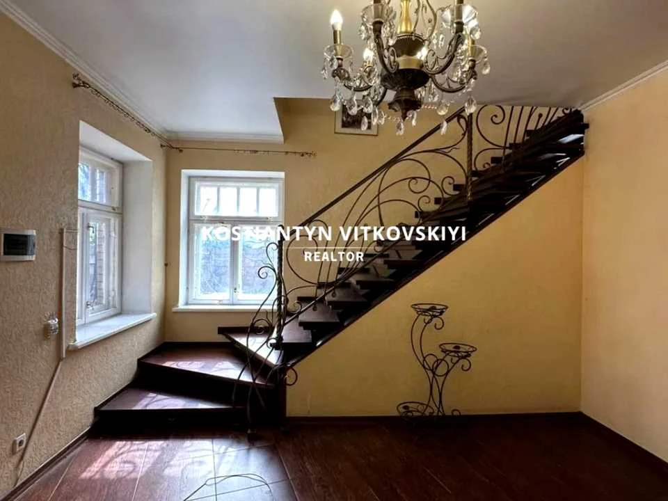 Будинок. Дніпро, Араратська вул.