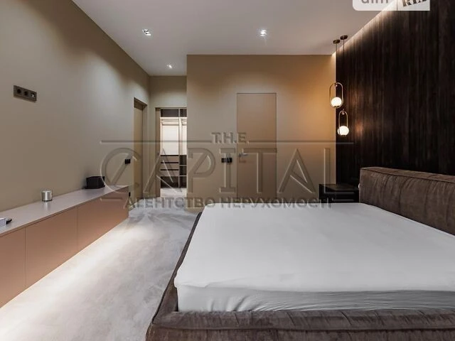 Residential complex "Boulevard Fontaniv" / newly renovated / Saperne Pole St., 5.