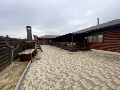 Будинок. Дніпро, Кінноспортивна вул.
