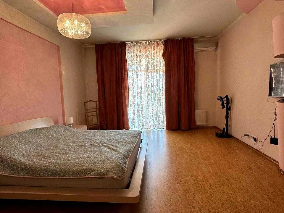 Будинок. Дніпро, Кривоноса вул.