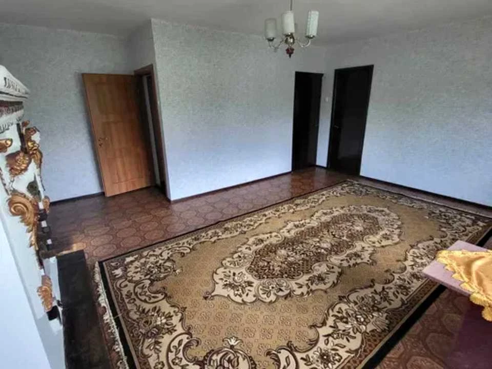 Будинок. Дніпро, Горіхова вул.