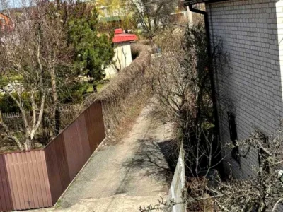 Будинок. Дніпро, Горіхова вул.