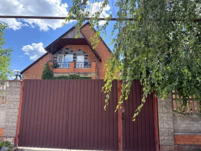 Будинок. Дніпро, Незламна вул. (Петрозаводська)