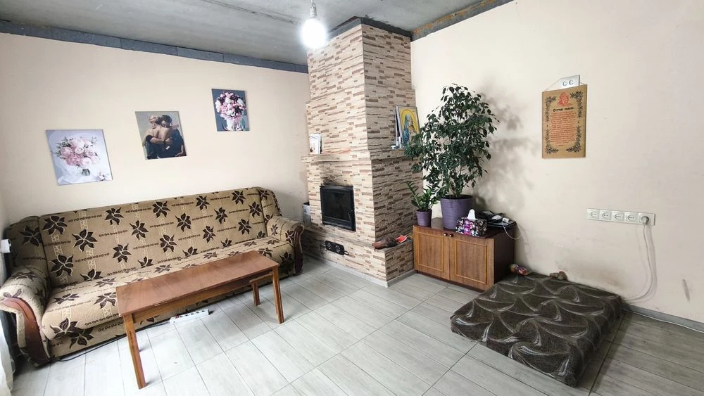 Продам дачу-будинок у Самарівці  130 кв.м  6 соток