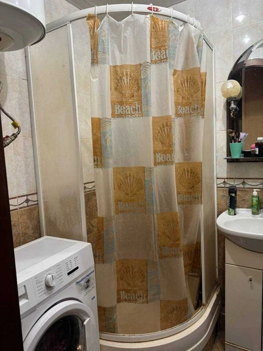 I will sell a 2-room apartment on Academician Pavlova Street, 313 "B", GAZ!! CIR